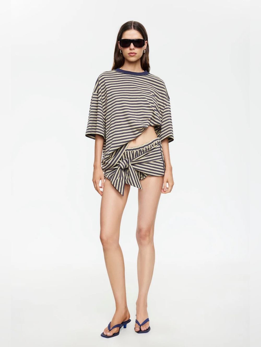 Lioness Bloom Short Sleeve | beige stripe A5 - Picture 4 of 8
